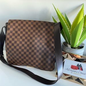 Authentic Louis Vuitton Bestille Damier Ebene
